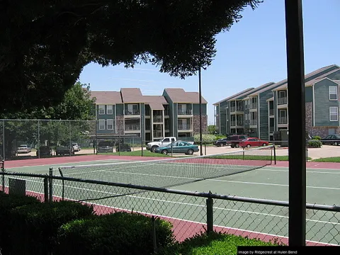 Ridgecrest at Hulen Bend - Photo 6 of 18