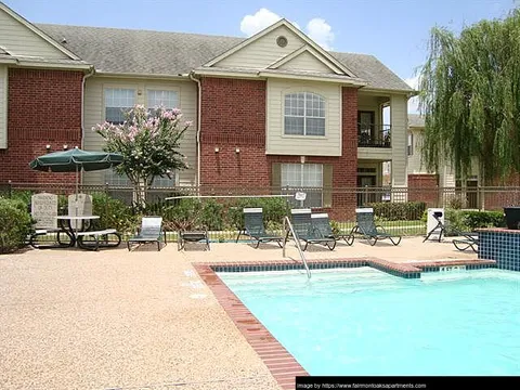 Fairmont Oaks - Photo 2 of 5