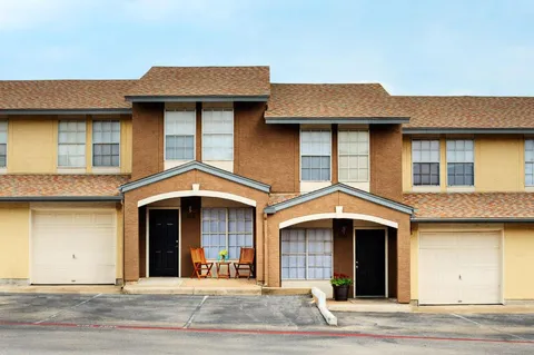 Townhomes at Double Creek - Photo 14 of 21