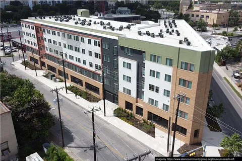 Museum Reach Lofts - Photo 3 of 4