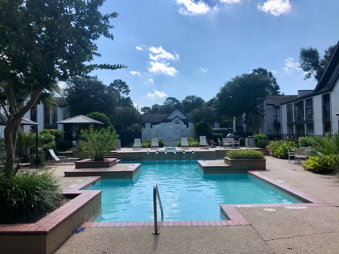 Memorial Fountain - Photo 11 of 31