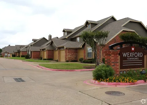 Wexford Townhomes - Photo 14 of 47