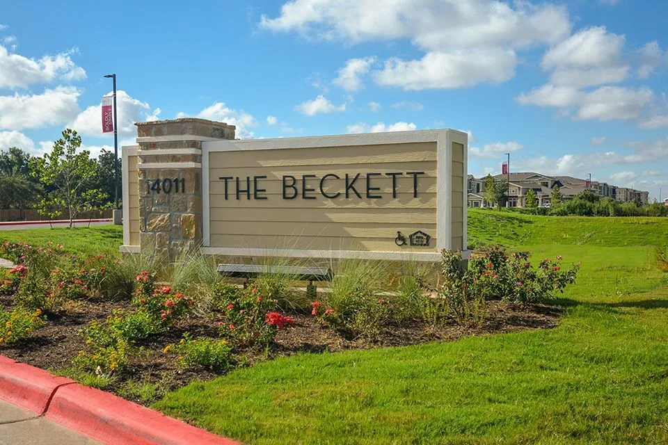 Beckett - Photo 23 of 51