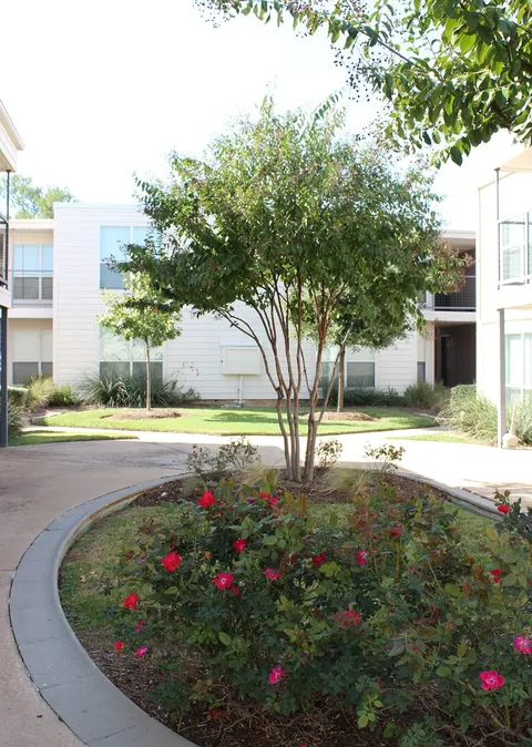 Carillon House - Photo 17 of 25