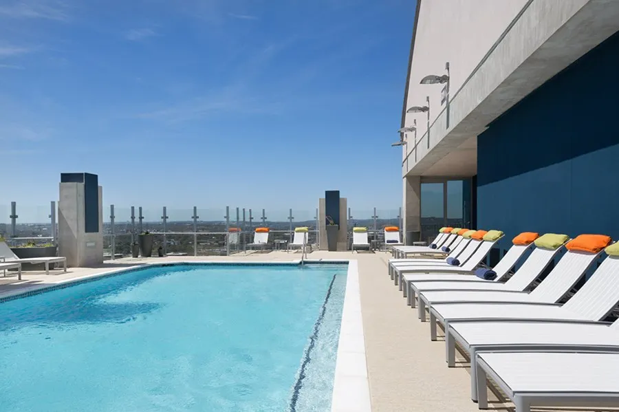 Skyhouse Dallas - Photo 24 of 35