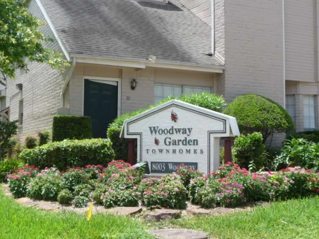 Woodway Garden Townhomes - 17