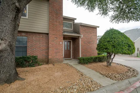 Amberly Village Townhomes - Photo 11 of 11