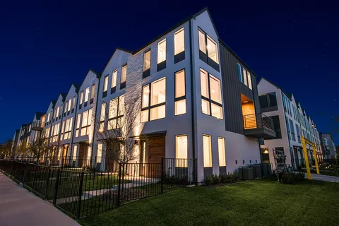 Collection Townhomes  - Photo 3 of 5