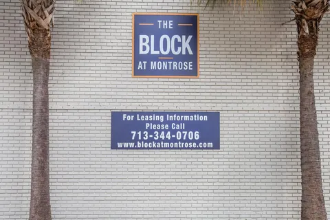 Block at Montrose - 26