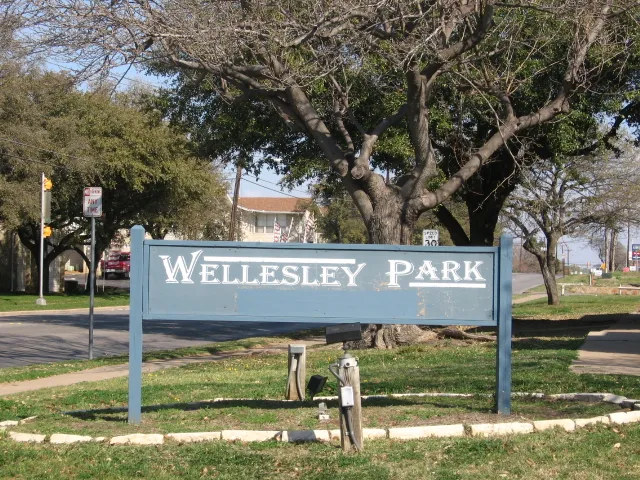 Wellesley Park - 0
