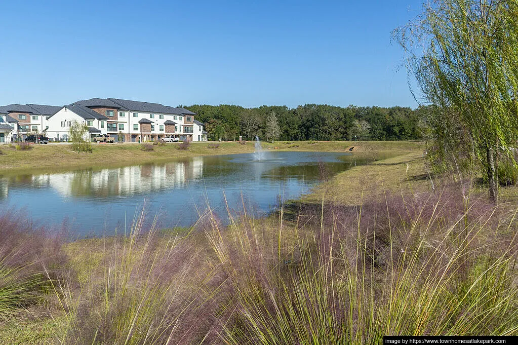 Townhomes at Lake Park - Photo 25 of 40