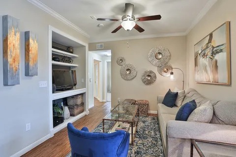 Enclave at Woodbridge - Photo 11 of 49