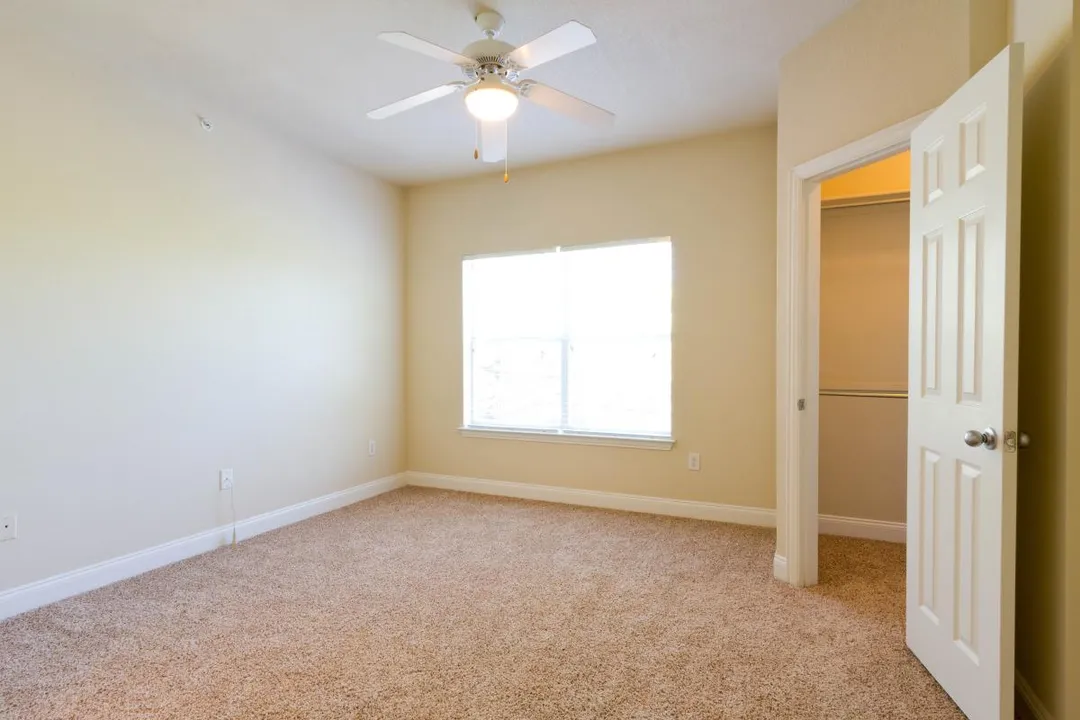 Monticello Oaks Townhomes - Photo 29 of 33