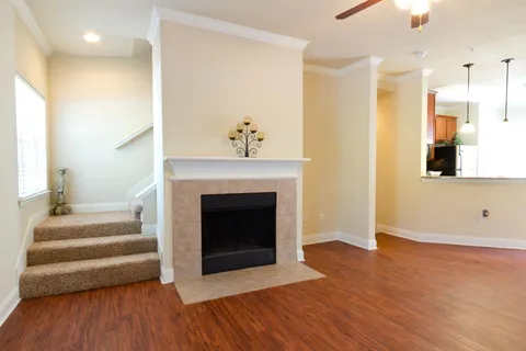 Monticello Oaks Townhomes - Photo 26 of 33