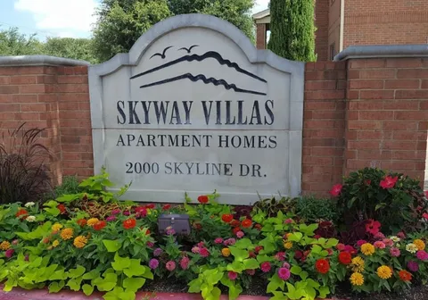 Skyway Villas - Photo 11 of 36