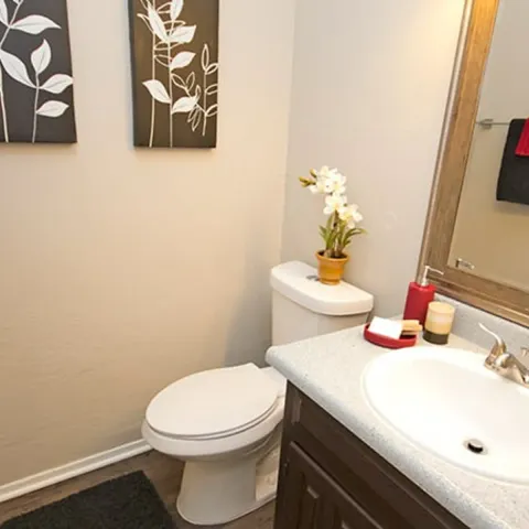 Adelita Townhomes - Photo 4 of 5