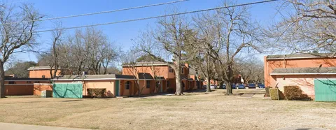 Adelita Townhomes - Photo 13 of 29