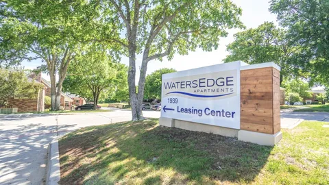 WatersEdge - Photo 22 of 51