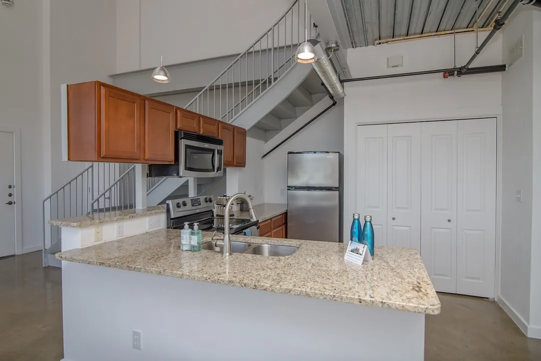 Landmark Lofts - Photo 10 of 46