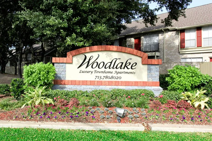 Woodlake Townhomes - 11