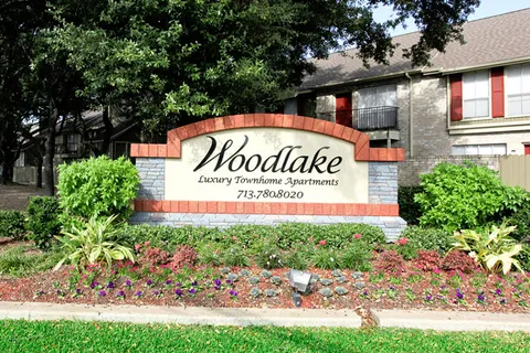 Woodlake Townhomes - 11