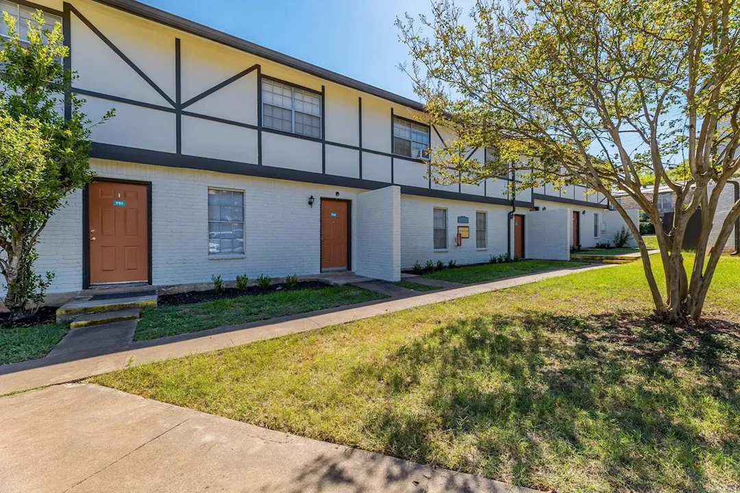 Rio Ranch Townhomes - Photo 19 of 36