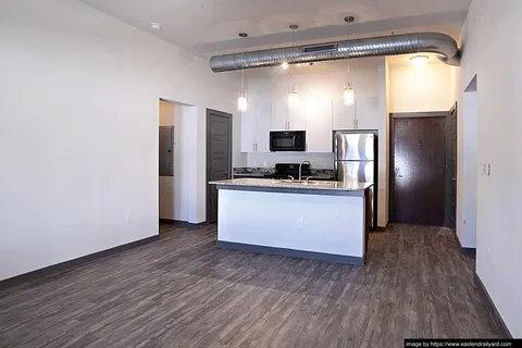 East End Lofts at the Railyard - Photo 19 of 32