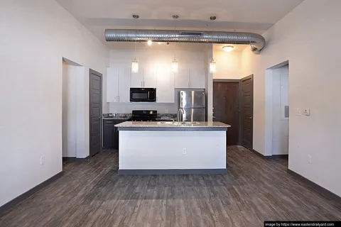 East End Lofts at the Railyard - Photo 20 of 32