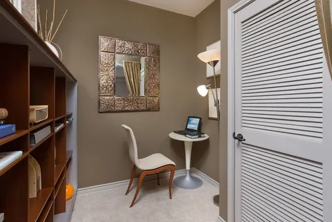 Estancia Townhomes - Photo 2 of 5