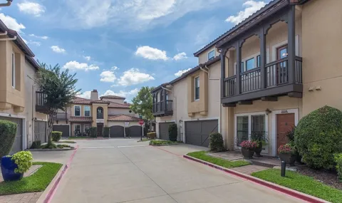 Estancia Townhomes - Photo 26 of 32