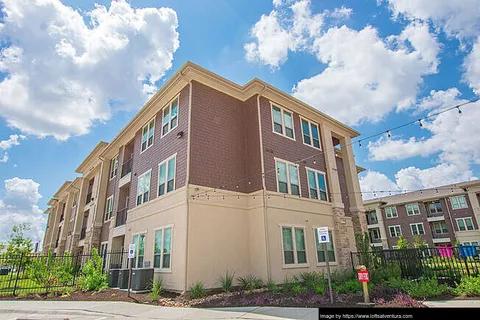 Lofts at Ventura - Photo 15 of 50