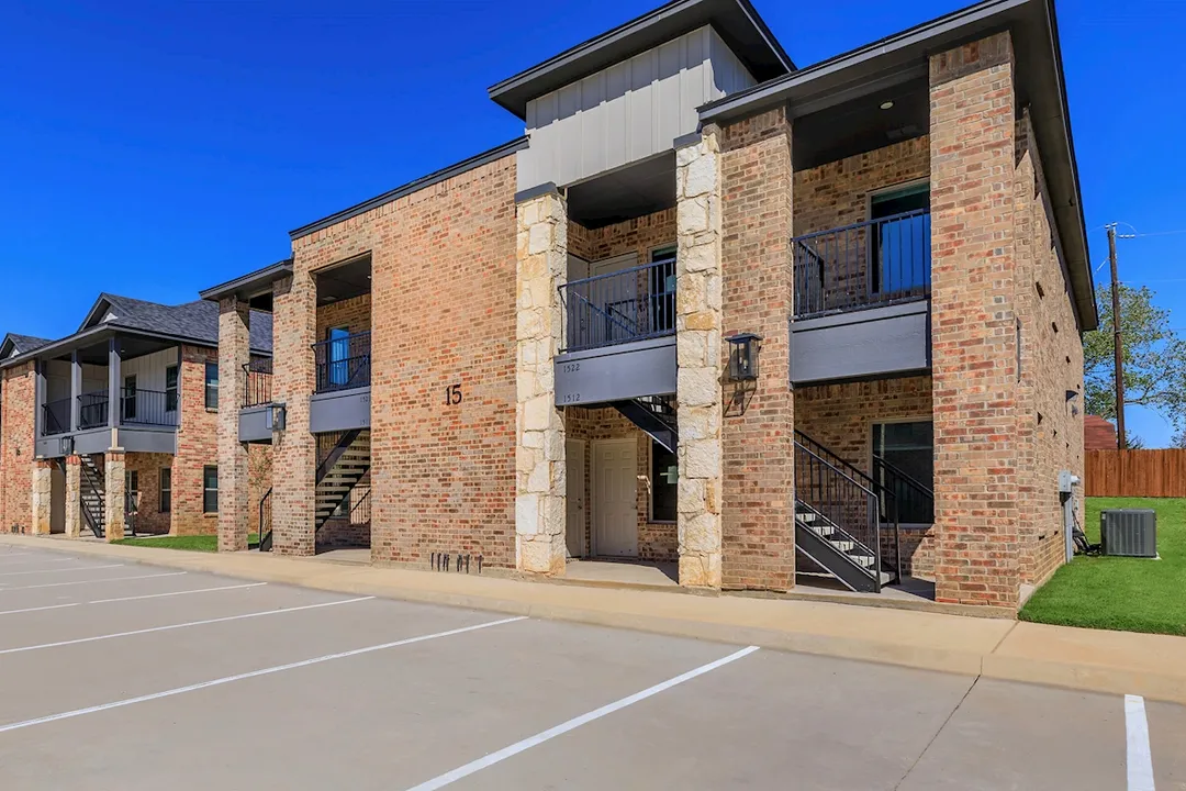 Residence at Joshua Landing - Photo 25 of 39