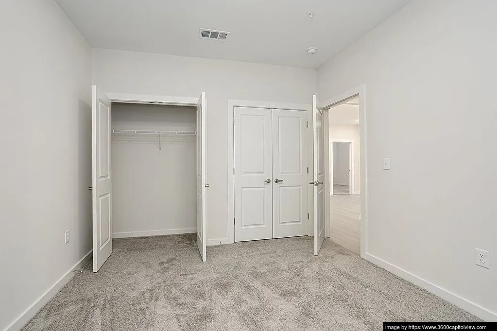 3600 Capitol View - Photo 13 of 26