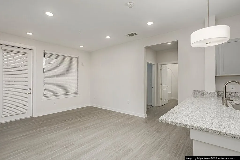 3600 Capitol View - Photo 10 of 18