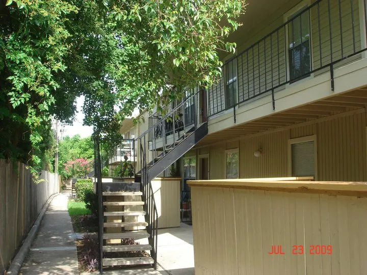 Meyerland Court - Photo 27 of 62