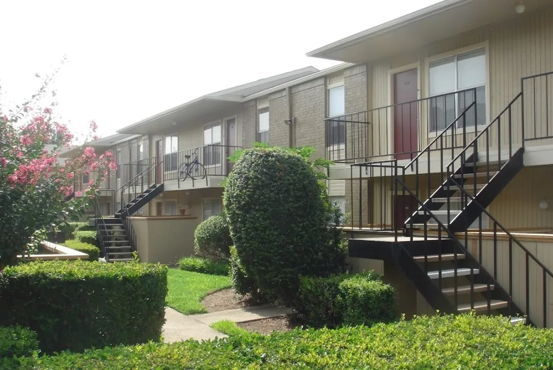 Meyerland Court - Photo 28 of 62