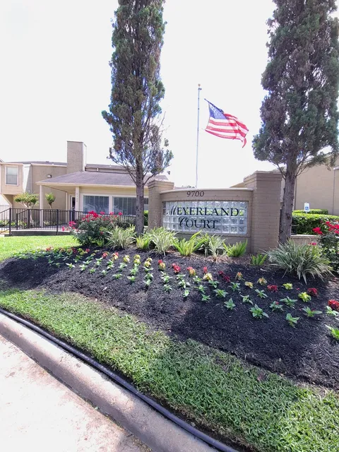 Meyerland Court - Photo 23 of 62