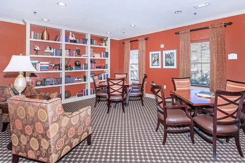 Peachtree Senior Living - Photo 18 of 28