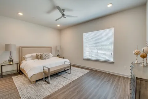 Moser Townhomes - Photo 3 of 15