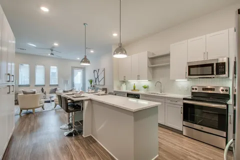 Moser Townhomes - Photo 10 of 16