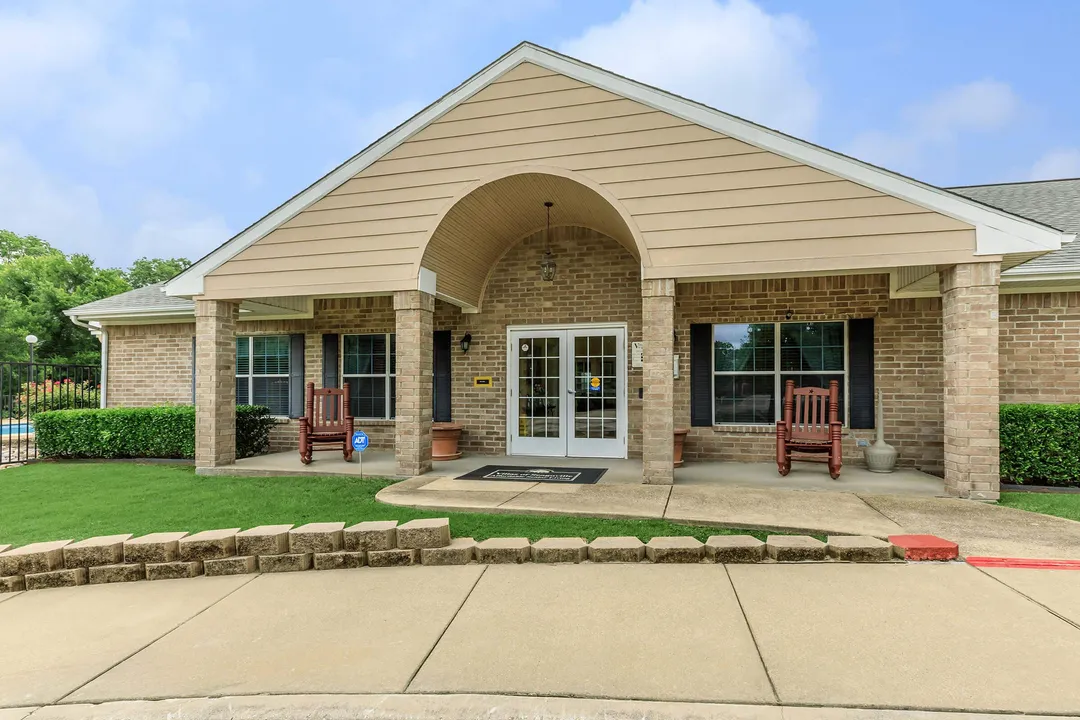 Villas of Seagoville (Senior) - Photo 19 of 23