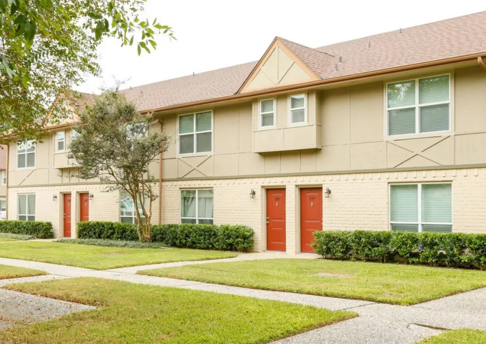 Upland Park Townhomes  - Photo 3 of 27