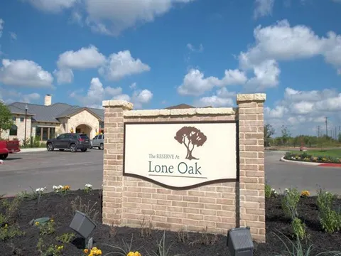 Reserve at Lone Oak - Photo 15 of 30