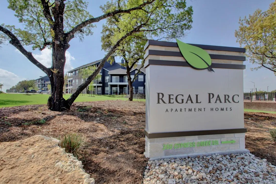 Regal Parc I & II - Photo 20 of 57