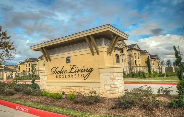 Dolce Living at Rosenberg - Photo 24 of 45