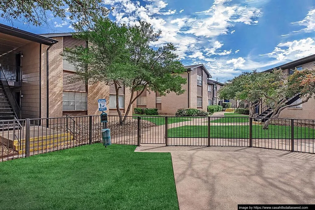 Casa Hills Apartments @Dallas West - Photo 8 of 27