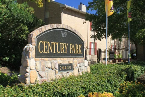 Century Park - 18