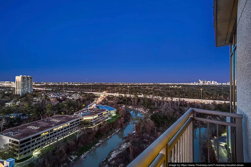 7 Riverway - Photo 2 of 17