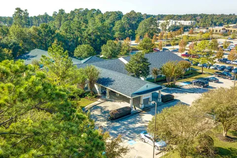 Arbor Terrace at Kingwood Town Center - Photo 7 of 10