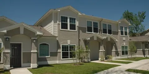 Oak Arbor Townhomes - Photo 16 of 19